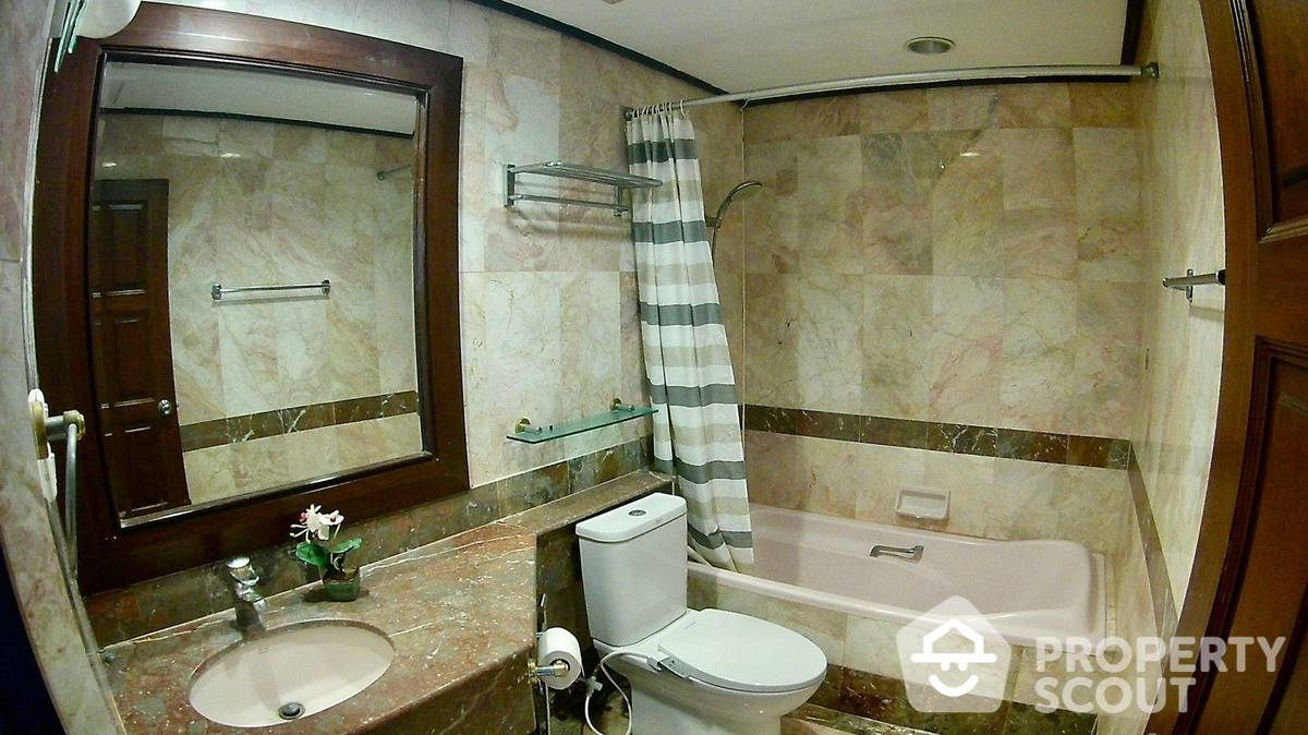 picture 3-BR Condo at Richmond Palace Condominium near BTS Phrom Phong (ID 1369444) - 15/18