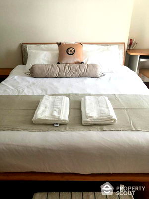Condos for sale Asoke Road : 2-BR Condo at Asoke Place near MRT Sukhumvit (ID 595205)