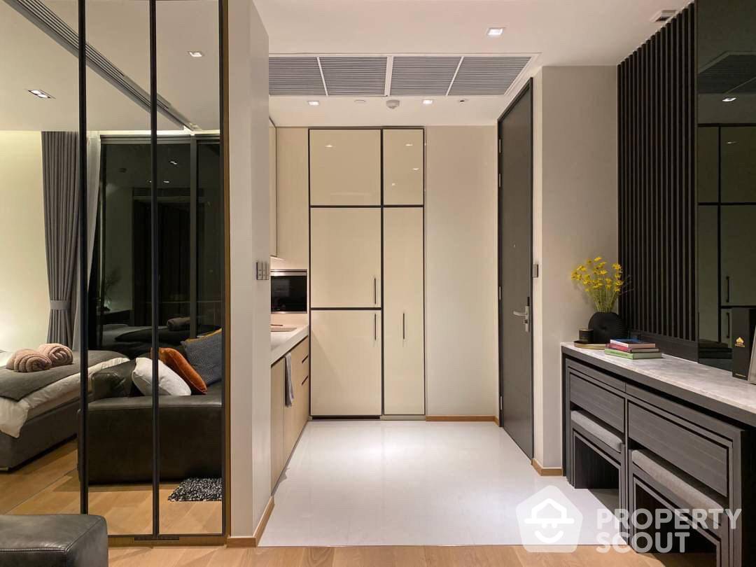 picture Wonderful High Rise 2-BR Condo at Beatniq Sukhumvit 32 near BTS Thong Lor (ID 854562) - 8/16