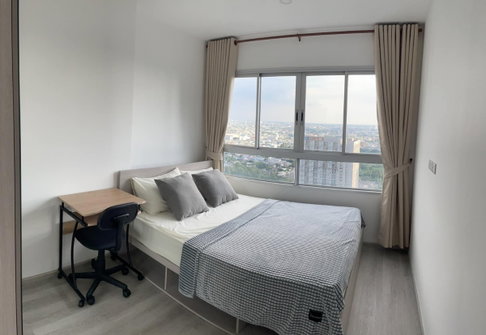 เอลลิโอ สาทร-วุฒากาศ Elio Sathorn-Wutthakat