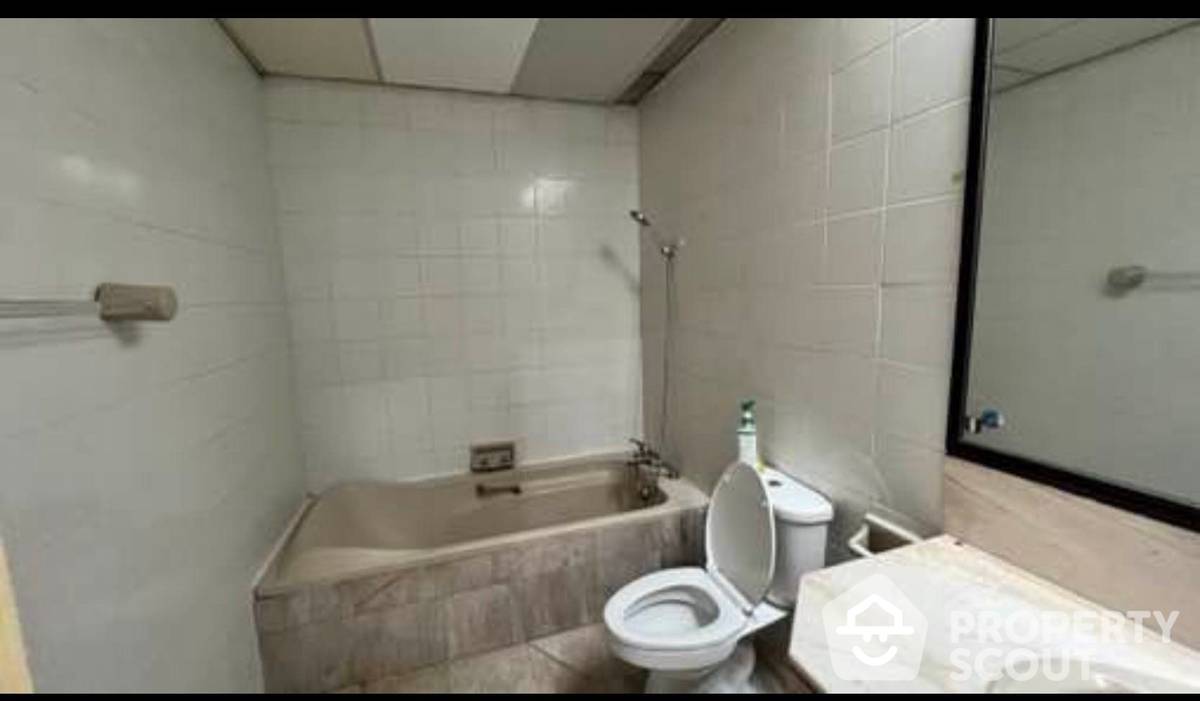 picture 1-BR Condo at Lumpini Park View near MRT Lumphini (ID 512548) - 3/6