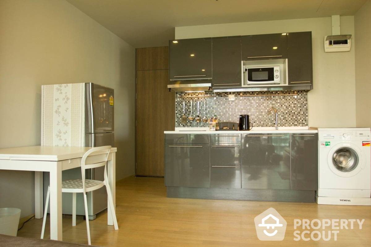 picture 1-BR Condo at Noble Refine Prompong near BTS Phrom Phong (ID 1177172) - 4/6
