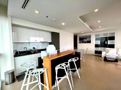 Condos for rent : LTHC9653 – The River FOR RENT size 110 Sq. m. 2 beds 2 baths near BTS Saphan Taksin Station ONLY 65K/Month