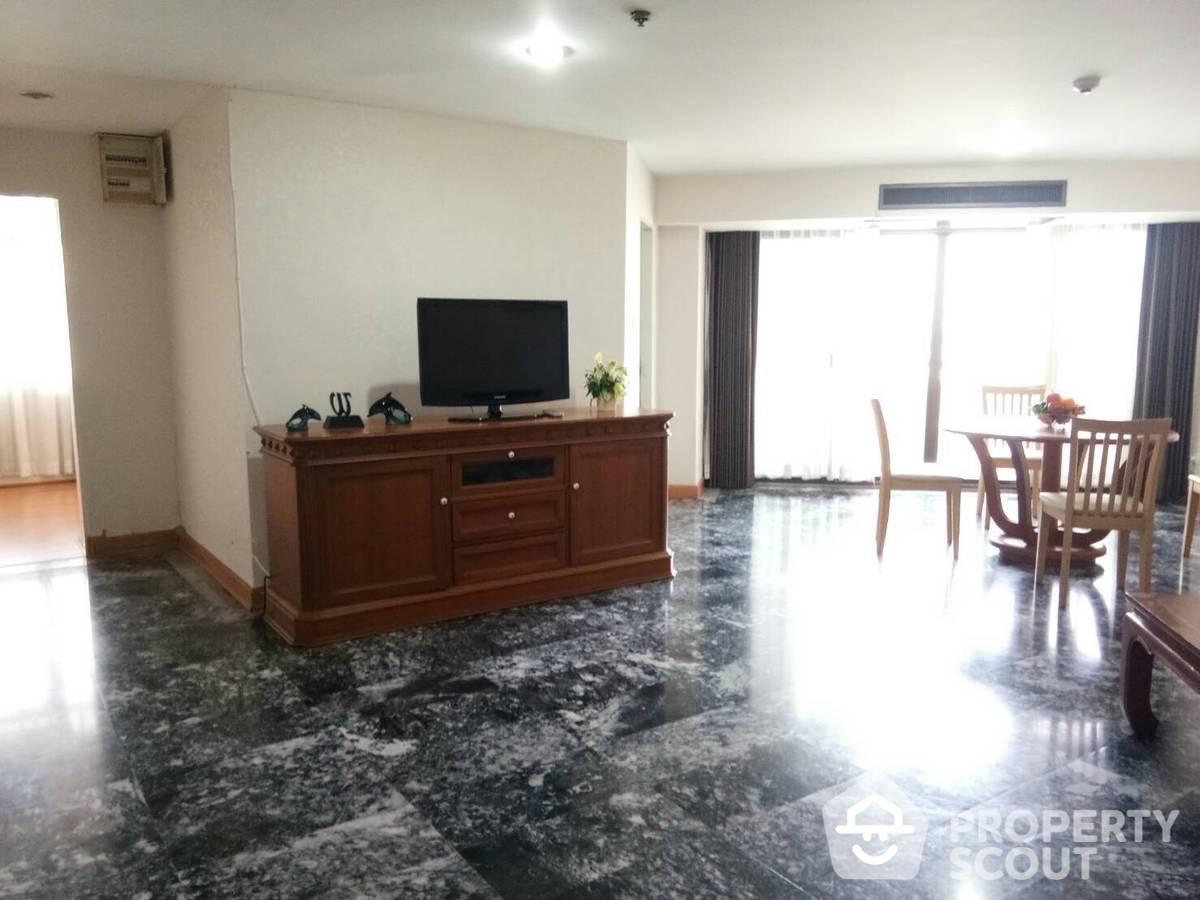 picture 2-BR Condo at The Waterford Park Sukhumvit 53 Condominium near BTS Thong Lor (ID 883727) - 3/7