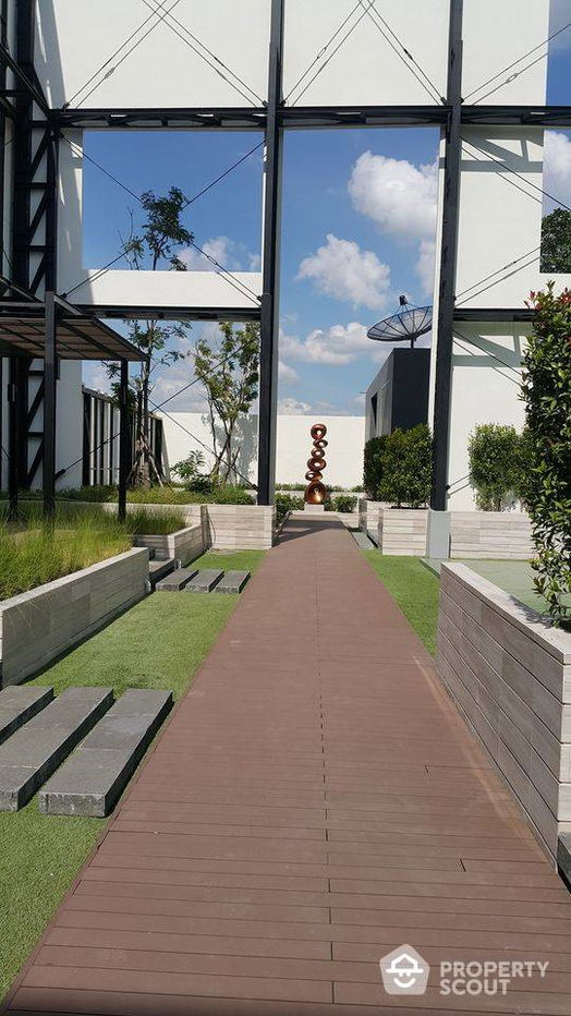 รูป คอนโด 2 นอน ชั้นสูง at The Capital Eakamai-Thonglor ใกล้ ARL รามคำแหง (ID 392925) - รูปที่ 10/22