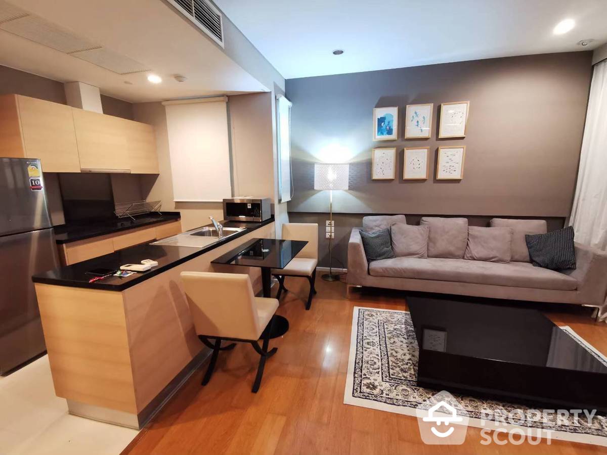 picture 1-BR Condo at Rhythm Sathorn near BTS Saphan Taksin (ID 593182) - 1/10