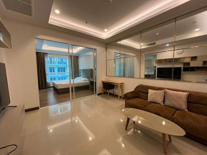 💥💥ขายพร้อมผู้เช่า!! Supalai Elite Phayathai 1 Bed ขนาด 44 ตารางเมตร ชั้น 23 ตกแต่งสวย สนใจ Line: @atfirm💥💥