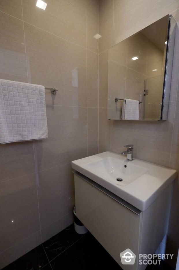 picture Studio Condo at Park Origin Phrom Phong near BTS Phrom Phong (ID 1386325) - 7/11