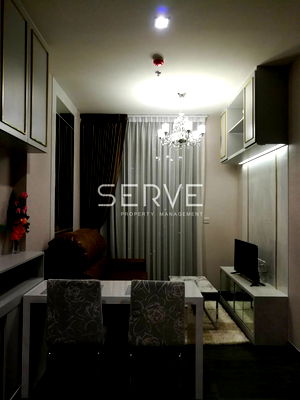 คอนโดให้เช่า : ห้องใหม่ ทำเลดีใจกลางอโศก เฟอร์แน่นๆ พร้อมย้ายเข้าอยู่ @ Edge Sukhumvit 23 