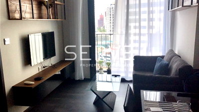 คอนโดให้เช่า : ห้อง1นอน เฟอร์แน่น ทำเลดีย่าน อโศก พร้อมอยู่ @ Edge Sukhumvit 23