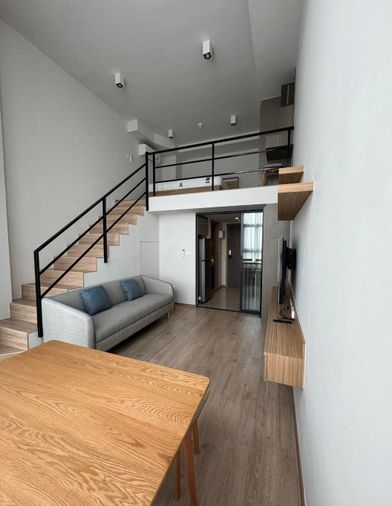 ให้เช่า Ideo พระราม9-อโศก . Duplex 37ตร.ม. Line id: @pfagent