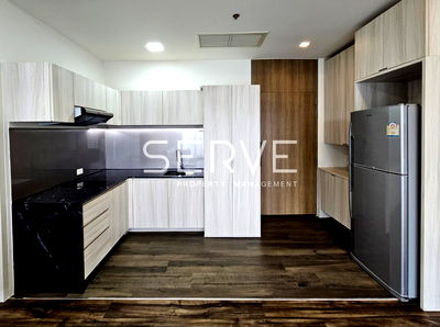 คอนโดให้เช่า : ห้องมุม!! วิวเมือง ตำแหน่งดี ห้องไซส์ใหญ่ เฟอร์ครบ ในทำเลย่านเอกมัย  @ Noble Reveal