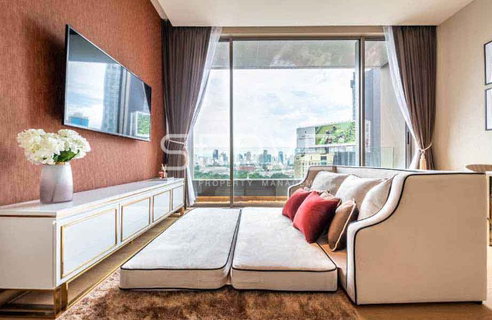 รูปภาพ 1 Bed with Bathtub High Fl. 10+ Lumphini park Good Location Lumphini park View & MRT Lumphini 400 m. at Saladaeng One Condo / For Rent