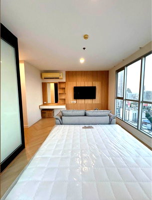 คอนโดให้เช่า :  Life@ ลาดพร้าว18. 2นอน 70ตร.ม. Line id: @pfagent