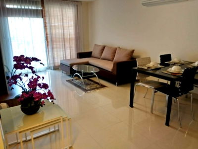 เช่าคอนโด BTS เอกมัย : The Clover Thonglor (เดอะ โคลเวอร์ ทองหล่อ) 76 ตรม  ชั้น 6 ห้องมุม 2ห้องนอน 2ห้องน้ำ