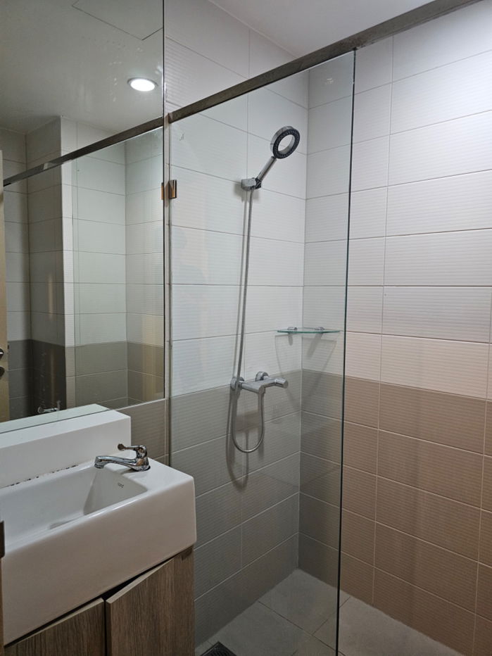 picture Ideo Q Chula - Samyan【𝐑𝐄𝐍𝐓】🔥 Simple minimal furniture Complete central View in the city center Near MRT Sam Yan🔥 Contact Line ID: @hacondo - 8/9