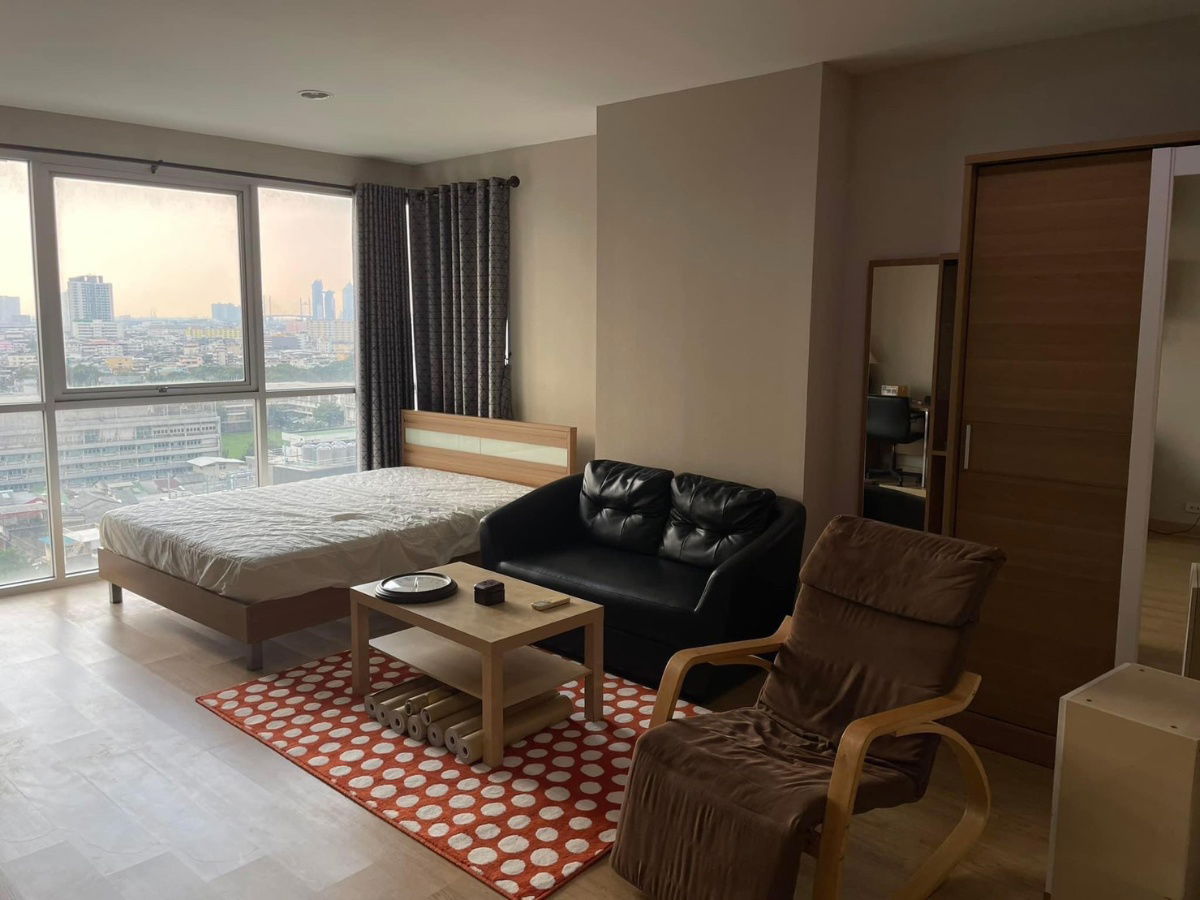 รูป ห้อง Studio renovate ใหม่ให้เช่าย่านสาทร แอร์ติดตั้งใหม่ - รูปที่ 3/10
