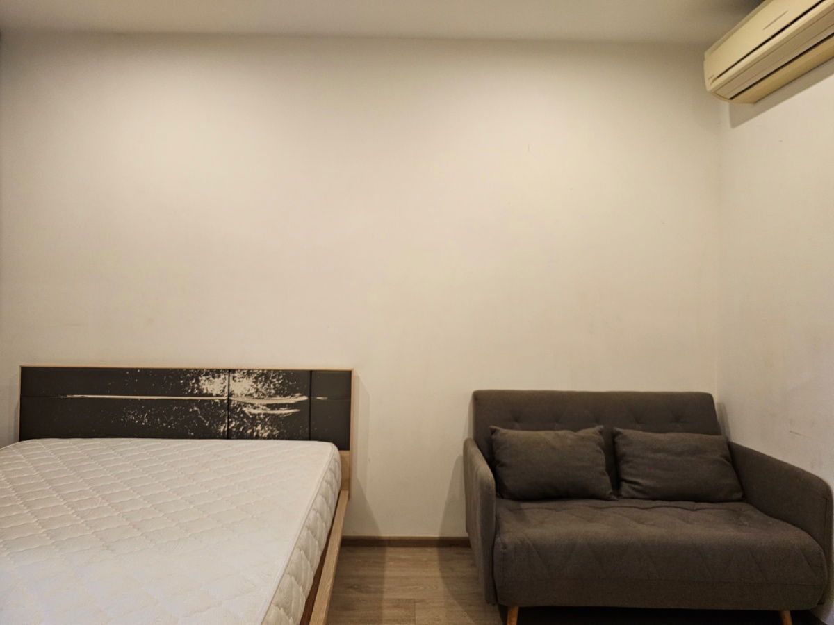 picture Ideo Q Chula - Samyan【𝐑𝐄𝐍𝐓】🔥 Simple minimal furniture Complete central View in the city center Near MRT Sam Yan🔥 Contact Line ID: @hacondo - 3/9