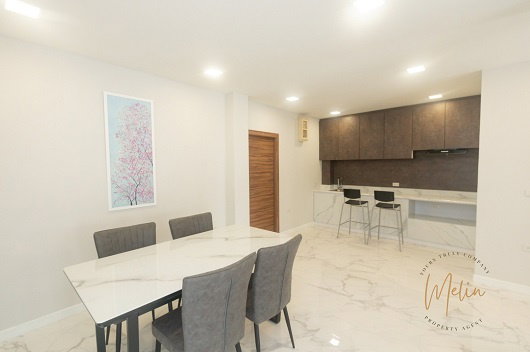 3 storey detached house for rent, Sukhumvit 65, 200 sq m. 50 sq m,