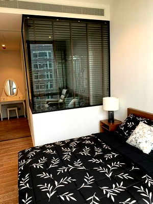 Condos for rent รพ.ตำรวจ : For rent Muniq Langsuan near BTS Chidlom, BTS Ploenchit