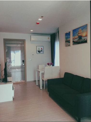 Life Asoke Rama9. 2beds 41sqm. Line id: @pfagent