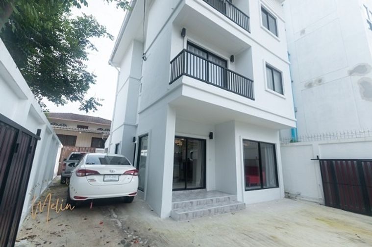 ให้เช่าบ้านเดี่ยว 3 ห้องนอน 200 ตร.ม. 50 ตร.ว. เขตทวีวัฒนา