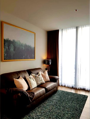 Condos for rent BTS Phrom Phong : for rent Park24. 2bed 60sqm. Line id: @pfagent