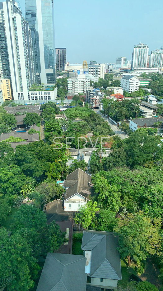 รูป  1 Bed with Bathtub Nice Room Good View & Good Location BTS Thong Lo 350 m. / For Rent & For Sale-Rhythm Sukhumvit 36 38 (ริทึม สุขุมวิท 36 38) - รูปที่ 2/11