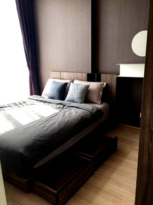 Condos for rent : R513 Condo for rent Noble Revolve Ratchada1, beautiful room, convenient travel, fully furnished, ready to move in. There is a washing machine.