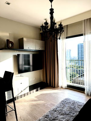 คอนโดให้เช่า : For Rent Noble Remix ห้องตกแต่งสวย เฟอร์นิเจอร์ครบ พร้อมเข้าอยู่ LH-RW3718
