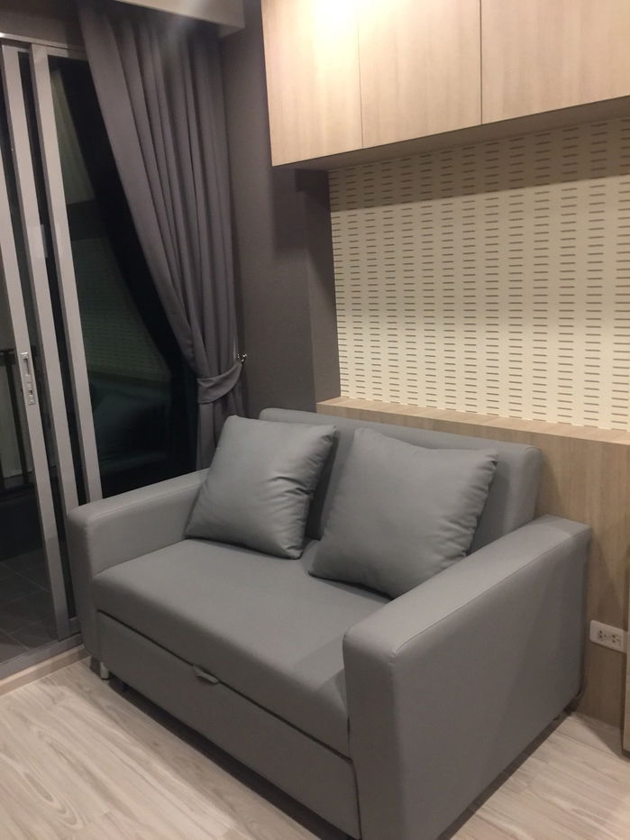 รูป ให้เช่าไอดีโอโมบิบางซื่อ 1-bed ชั้น 10 ขนาด 33 ตรม วิวสวน มีเครื่องซักผ้า 🆔 line: ey_annie - รูปที่ 3/14