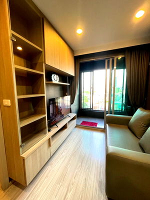 Condos for rent MRT Bang Sue : For rent Ideo Mobi bangsue 1bed 10floor 33 sq (washing machine)🆔 line: ey_annie