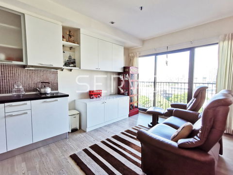 1 Bed with Bathtub Good View & Perfect Location Directly connecting to BTS Thong Lo /For Rent & Sale-Noble Remix