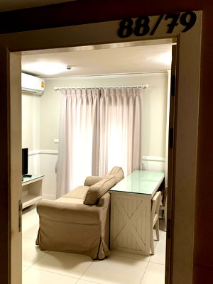 ขายคอนโด : ขายด่วน! พร้อมผู้เช่า กรู๊ฟวี่ ศรีราชา 2 ห้องนอน ชั้นบนสุด ห้องมุม แต่งครบ