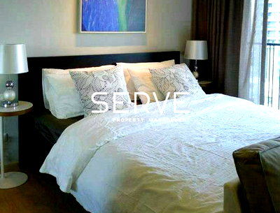 Condos for rent : Hot Hot 20K!!- Studio with Bathtub pool view Close to BTS Phrom Phong 200 m. / For Rent-Noble Refine