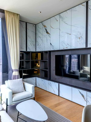 Condos for rent BTS Phloen Chit : LTH9711– 28 Chidlom FOR RENT size 74 Sq. m. 2 beds 2 baths Near BTS Chidlom Station ONLY 100K/Month