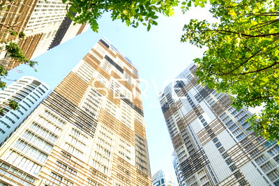 ขายคอนโด : For Sale 2 Beds Corner Unit in Phrom Phong Area Shuttle bus to BTS Phrom Phong -Park 24