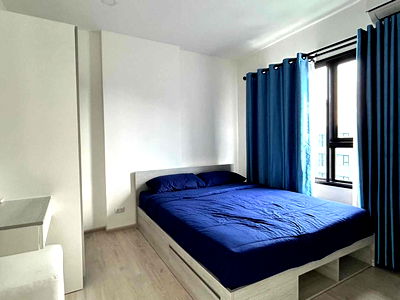Condos for rent 700 Year Sports Arena Chiang Mai : Escent  Ville Condo for rent 1 bedroom pool view