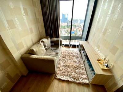 ขายคอนโด : Homey Style Studio (Closed Kitchen) Good Location BTS Bang Na 300 m. / Condo For Sell-Ideo O2