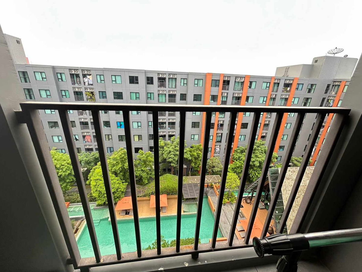 picture Escent  Ville Condo for rent 1 bedroom pool view - 2/13