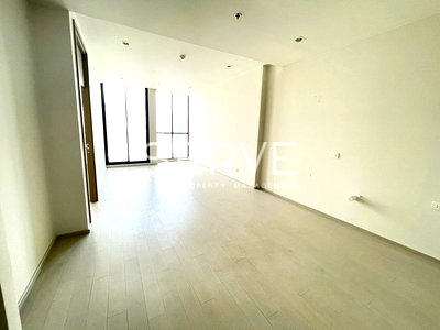 Condos for sale : Corner unit 2 Beds 1 Bath High Fl. 15+ East side Perfect Location BTS Phloen Chit / Condo For Sale-Noble Ploenchit