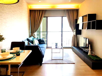 คอนโดให้เช่า : 1 นอน มีอ่าง ห้องกว้าง ชั้นสูง 10+ คอนโดทำเลดี ใกล้ BTS พร้อมพงษ์ 200 ม. ที่ Noble Refine / ให้เช่าคอนโด