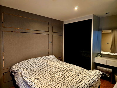 Condos for rent : Altitude Define【𝐑𝐄𝐍𝐓】🔥 New room, Luxury style, location in the heart of the city Near MRT Sam Yan.🔥 Contact Line ID: @hacondo