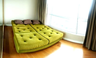 Condos for rent : For rent: Hive Taksin Condominium, ready to move in (S05-3664)