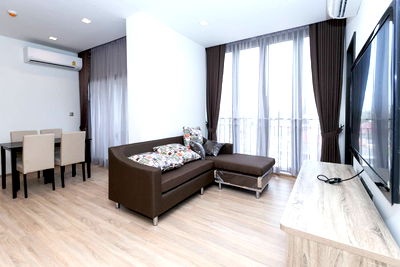 ขายคอนโด : ๊Urgent 2BR 70sq.m. Rare Unit Fully Furnished Call 065-053-9935 Gunn