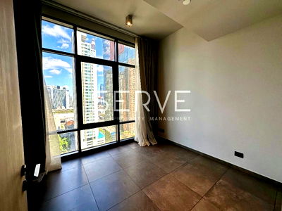 Condos for sale : 2 Bed For Sale Good Location Close To BTS Asoke & MRT Sukhumvit -The Lofts Asoke