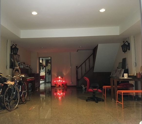 5-bed townhouse for sale, 29 sq wah, Khlong San