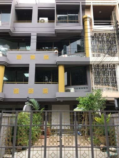 ขายทาวน์โฮม 5 ห้องนอน 29 ตร.ว. เขตคลองสาน