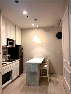 คอนโดให้เช่า : Noble​ Ploenchit bts Ploenchit 