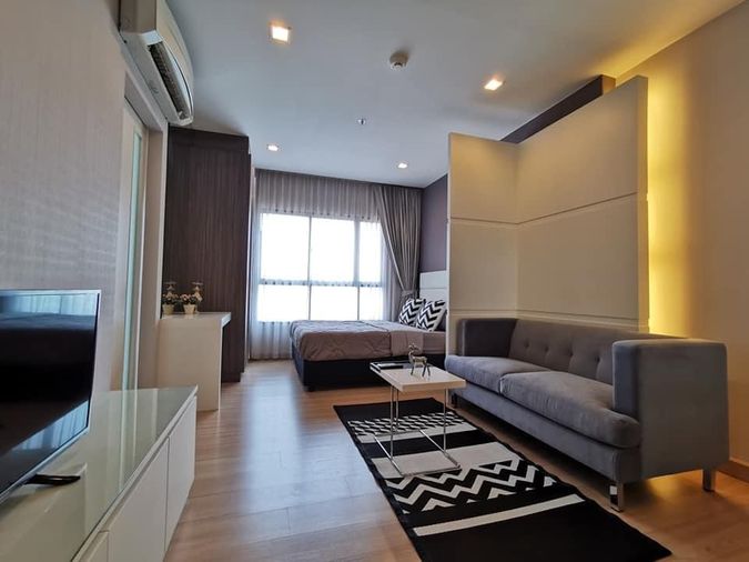 ขายห้องสวย  Urbano absolute สาทร-ตากสิน ใกล้ BTS กรุงธนบุรี ห้อง Studio 30 ตรม. ชั้น14